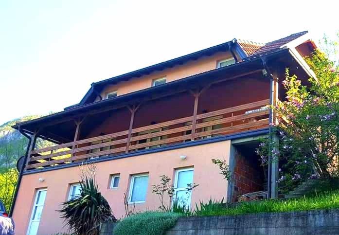 Apartment Dobra Vila 佩鲁恰茨 外观 照片